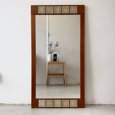 Vintage teak spiegel met tegeltjes lijst - LOUI.STORE