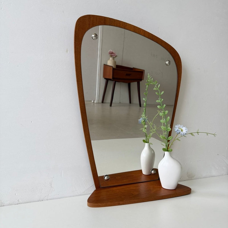 Vintage teak spiegel organisch met plankje - LOUI