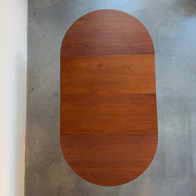 
                  
                    Vintage teak tafel rond - uitschuifbaar - LOUI
                  
                