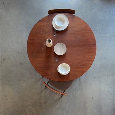 
                  
                    Vintage teak tafel rond - uitschuifbaar - LOUI
                  
                
