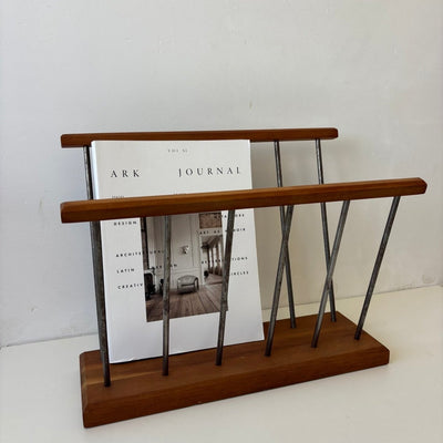 
                  
                    Vintage teak tijdschriftenhouder - LOUI
                  
                