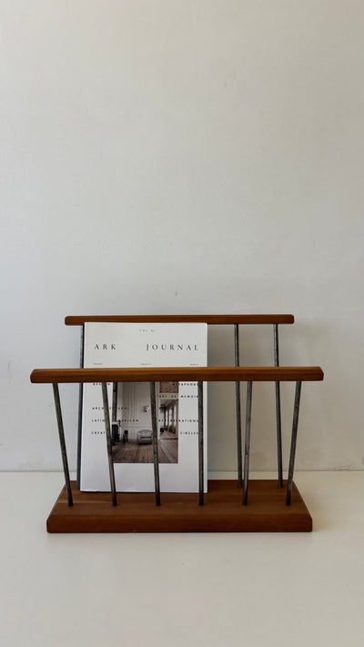
                  
                    Vintage teak tijdschriftenhouder - LOUI
                  
                