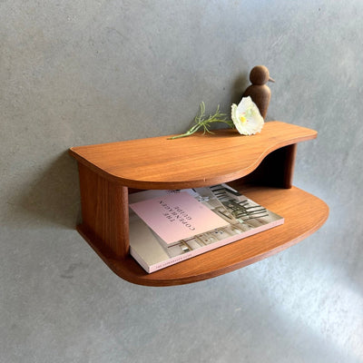 
                  
                    Vintage teak wandkastje afgerond - LOUI
                  
                