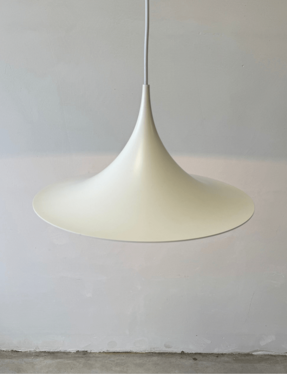 
                  
                    Vintage trompetlamp wit klein - LOUI.STORE
                  
                