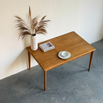 
                  
                    Vintage uitschuifbare eettafel licht teak - LOUI
                  
                