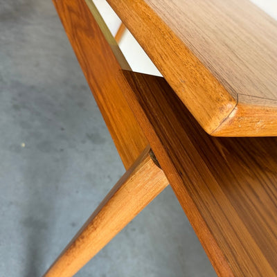 
                  
                    Vintage uitschuifbare eettafel licht teak - LOUI
                  
                
