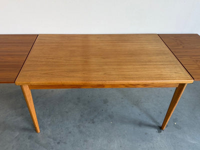 
                  
                    Vintage uitschuifbare eettafel licht teak - LOUI
                  
                