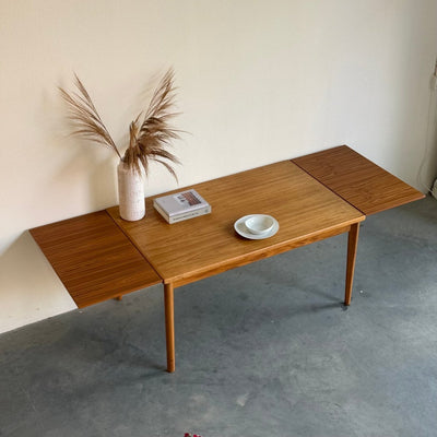 
                  
                    Vintage uitschuifbare eettafel licht teak - LOUI
                  
                