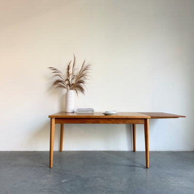 
                  
                    Vintage uitschuifbare eettafel licht teak - LOUI
                  
                
