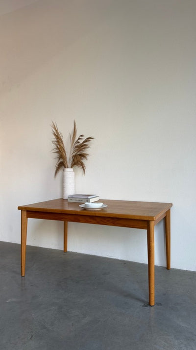 
                  
                    Vintage uitschuifbare eettafel licht teak - LOUI
                  
                