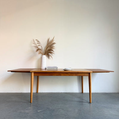 
                  
                    Vintage uitschuifbare eettafel licht teak - LOUI
                  
                