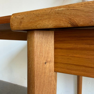 
                  
                    Vintage uitschuifbare eettafel licht teak - LOUI
                  
                