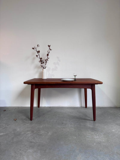 
                  
                    Vintage uitschuifbare eettafel Svend Aage Madsen - LOUI.STORE
                  
                