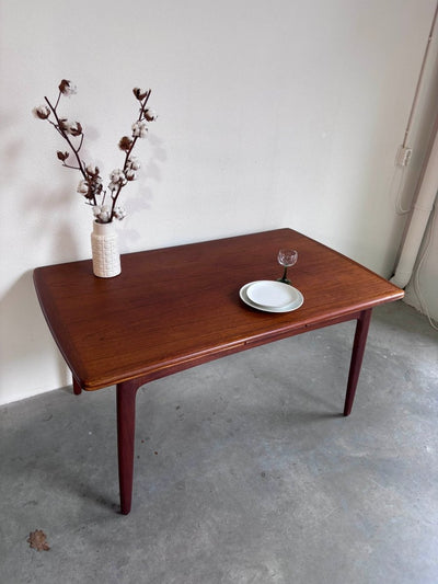 
                  
                    Vintage uitschuifbare eettafel Svend Aage Madsen - LOUI.STORE
                  
                