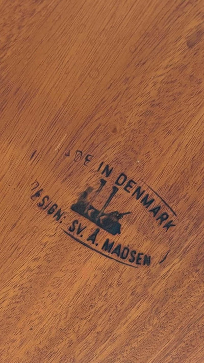 
                  
                    Vintage uitschuifbare eettafel Svend Aage Madsen - LOUI.STORE
                  
                