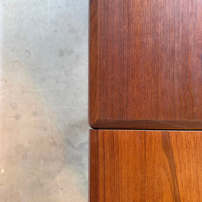 
                  
                    Vintage uitschuifbare eettafel teak-donker (125-225cm) - LOUI
                  
                