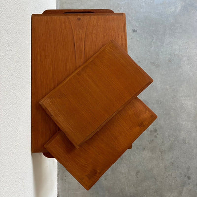 
                  
                    Vintage verlengbare trolley - bijzettafel teak - LOUI.STORE
                  
                