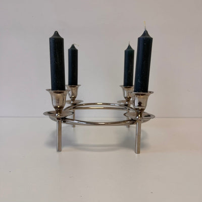 
                  
                    Vintage verzilverde kaarsen houder voor 4 kaarsen - LOUI.STORE
                  
                