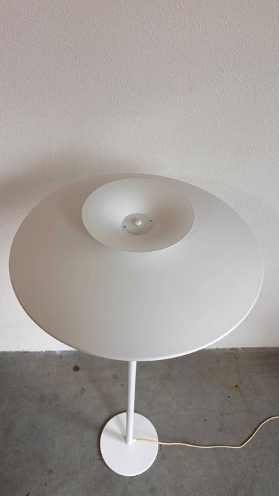 
                  
                    Vintage vloerlamp Jeka - LOUI.STORE
                  
                