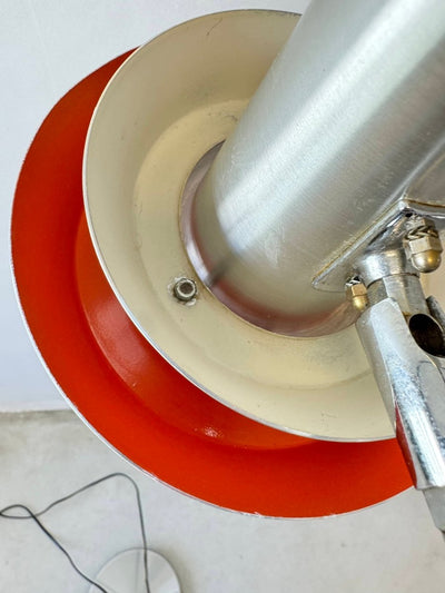 
                  
                    Vintage vloerlamp Omi - LOUI.STORE
                  
                