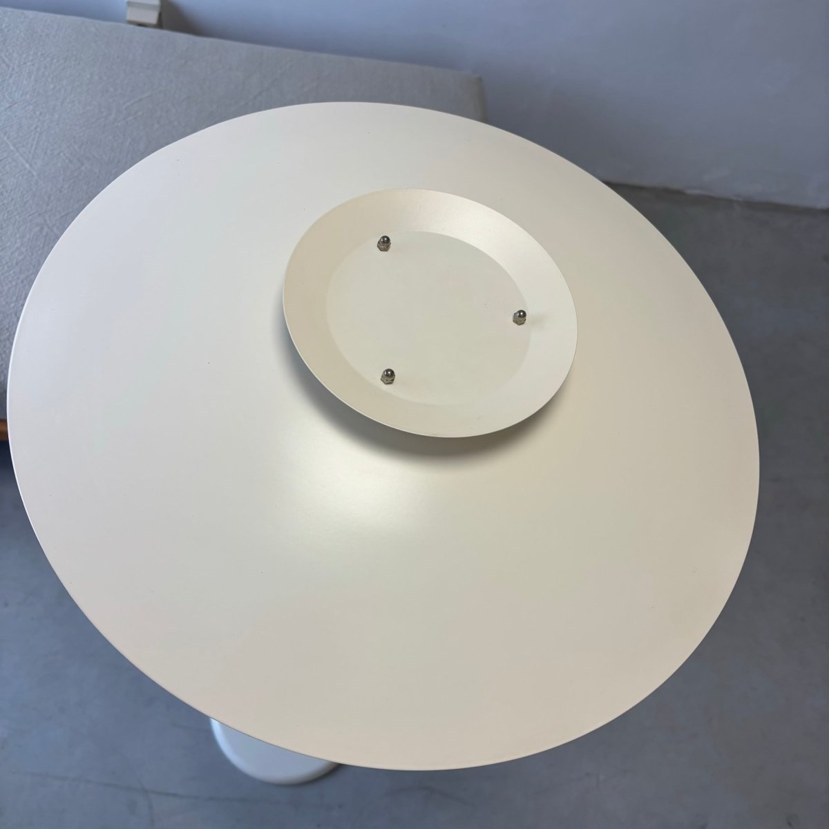 
                  
                    Vintage vloerlamp schalen wit - LOUI.STORE
                  
                