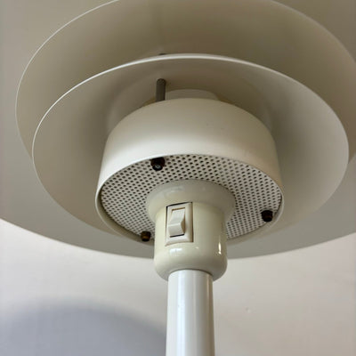 
                  
                    Vintage vloerlamp schalen wit - LOUI.STORE
                  
                