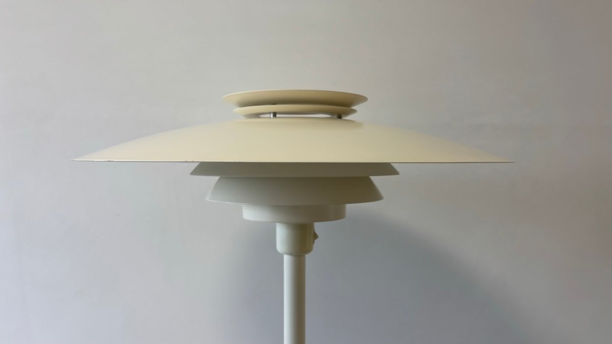 
                  
                    Vintage vloerlamp schalen wit - LOUI.STORE
                  
                