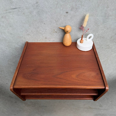 
                  
                    Vintage wandkastje 2 schappen teak - LOUI
                  
                