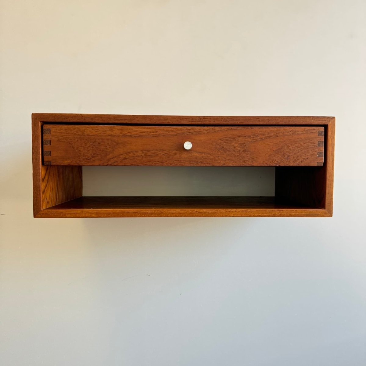 Vintage wandkastje Aksel Kjersgaard model 127 - LOUI.STORE