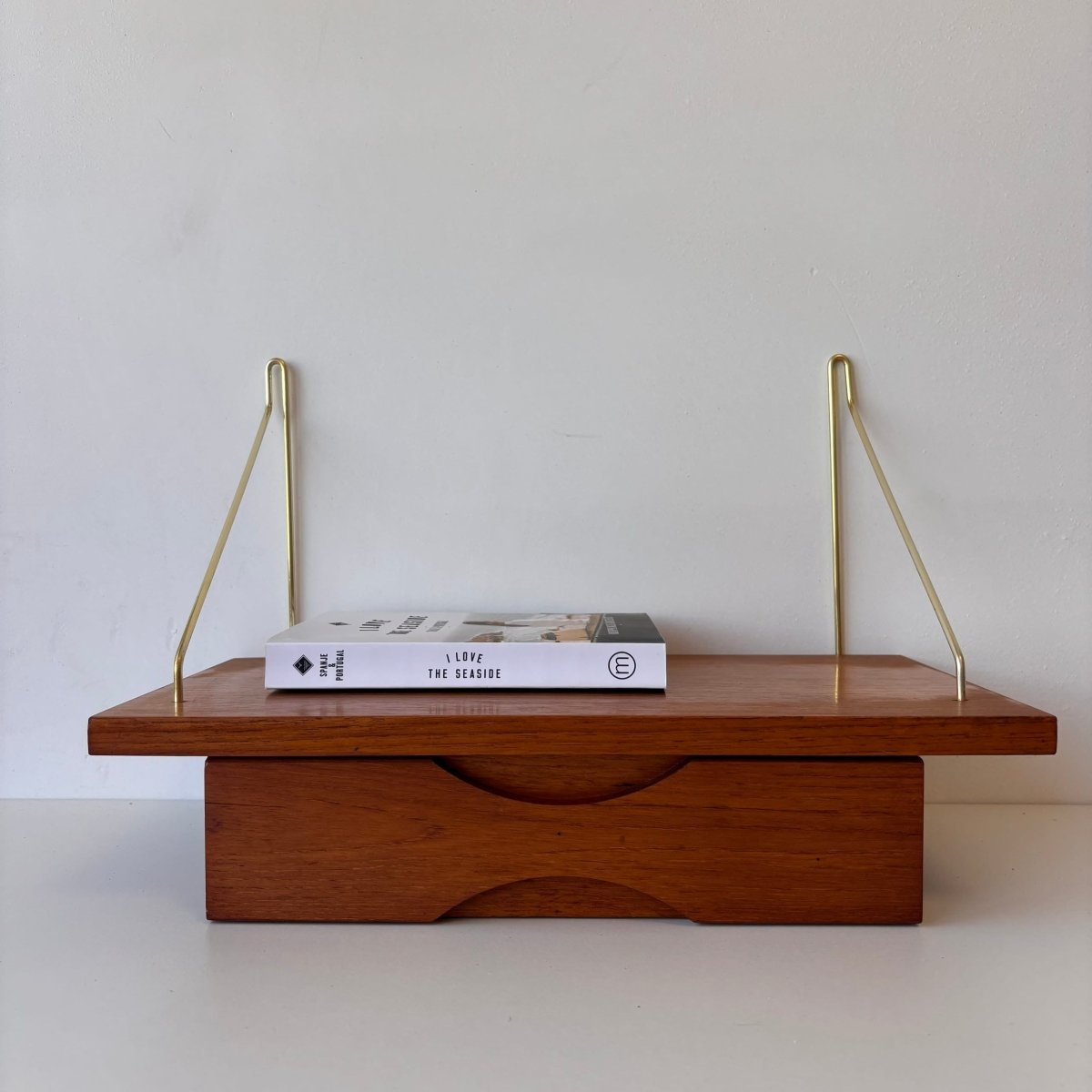 Vintage wandkastje string - LOUI.STORE