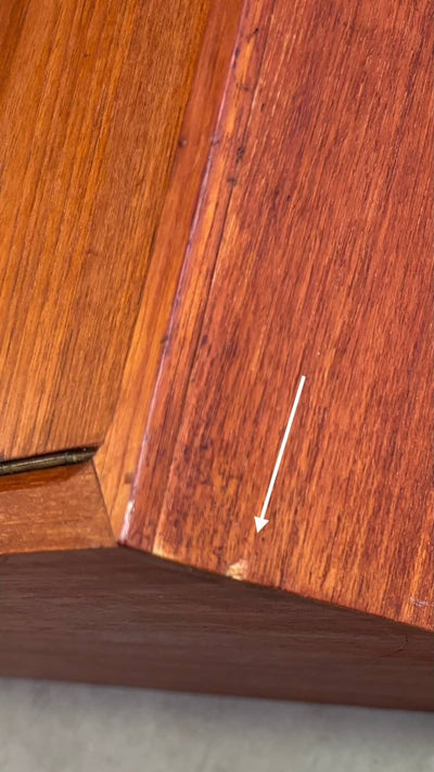 
                  
                    Vintage wandkastje teak klep - LOUI.STORE
                  
                