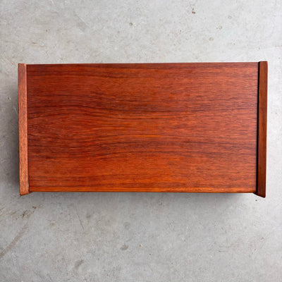 
                  
                    Vintage wandkastje teak - LOUI.STORE
                  
                