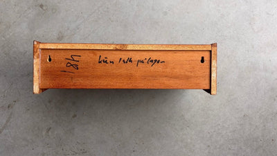 
                  
                    Vintage wandkastje teak - LOUI.STORE
                  
                