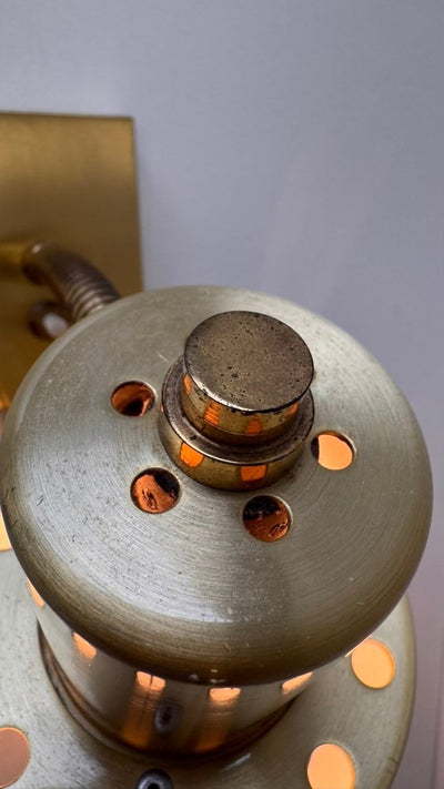 
                  
                    Vintage wandlampje Vitrika messing - LOUI.STORE
                  
                