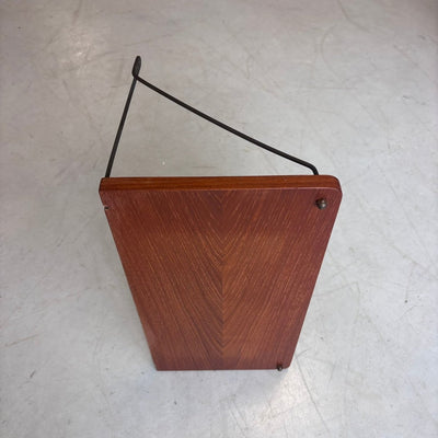 
                  
                    Vintage wandplank afgeronde hoek teak - LOUI
                  
                