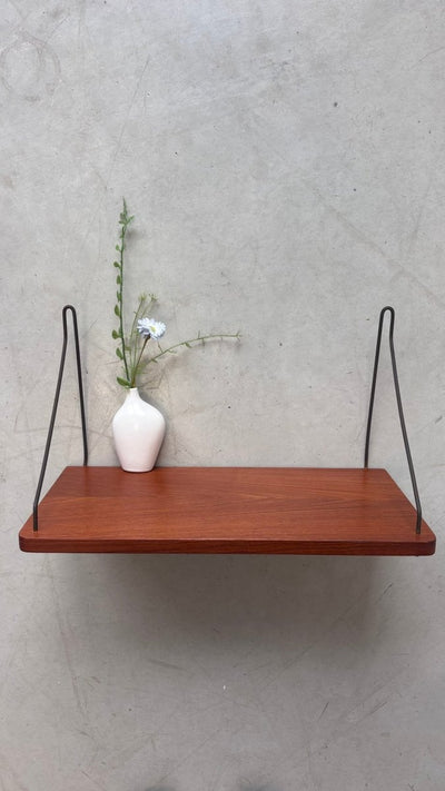
                  
                    Vintage wandplank afgeronde hoek teak - LOUI
                  
                