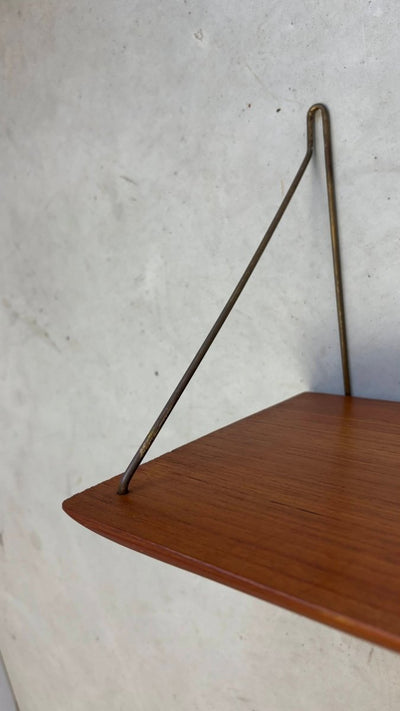 
                  
                    Vintage wandplank massief teak - LOUI.STORE
                  
                