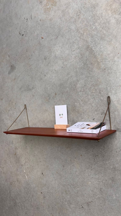 
                  
                    Vintage wandplank massief teak - LOUI.STORE
                  
                