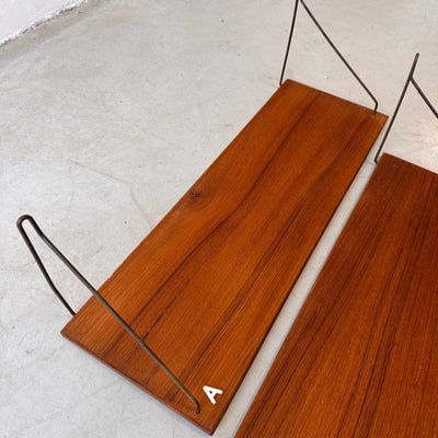 
                  
                    Vintage wandplank teak 3 stuks - LOUI.STORE
                  
                