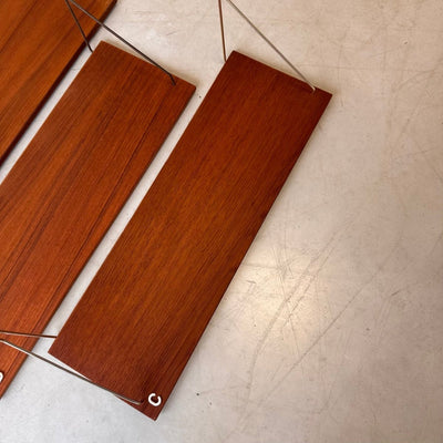 
                  
                    Vintage wandplank teak 3 stuks - LOUI.STORE
                  
                