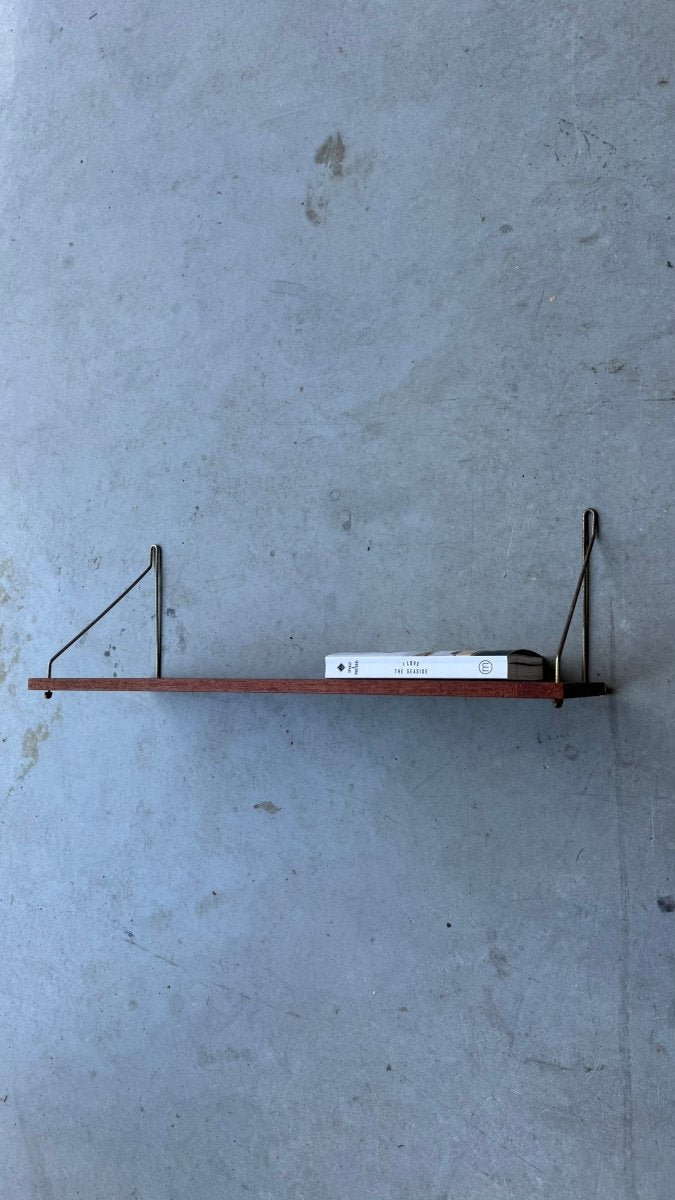 
                  
                    Vintage wandplank teak 60cm - LOUI.STORE
                  
                