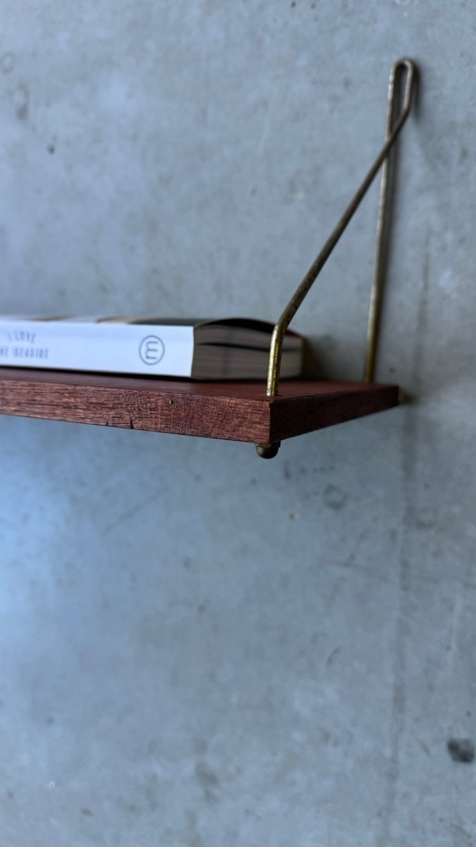 
                  
                    Vintage wandplank teak 60cm - LOUI.STORE
                  
                