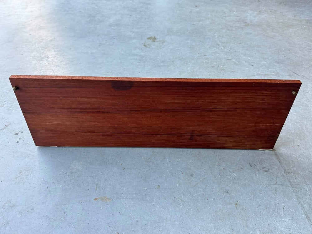 
                  
                    Vintage wandplank teak 60cm - LOUI.STORE
                  
                