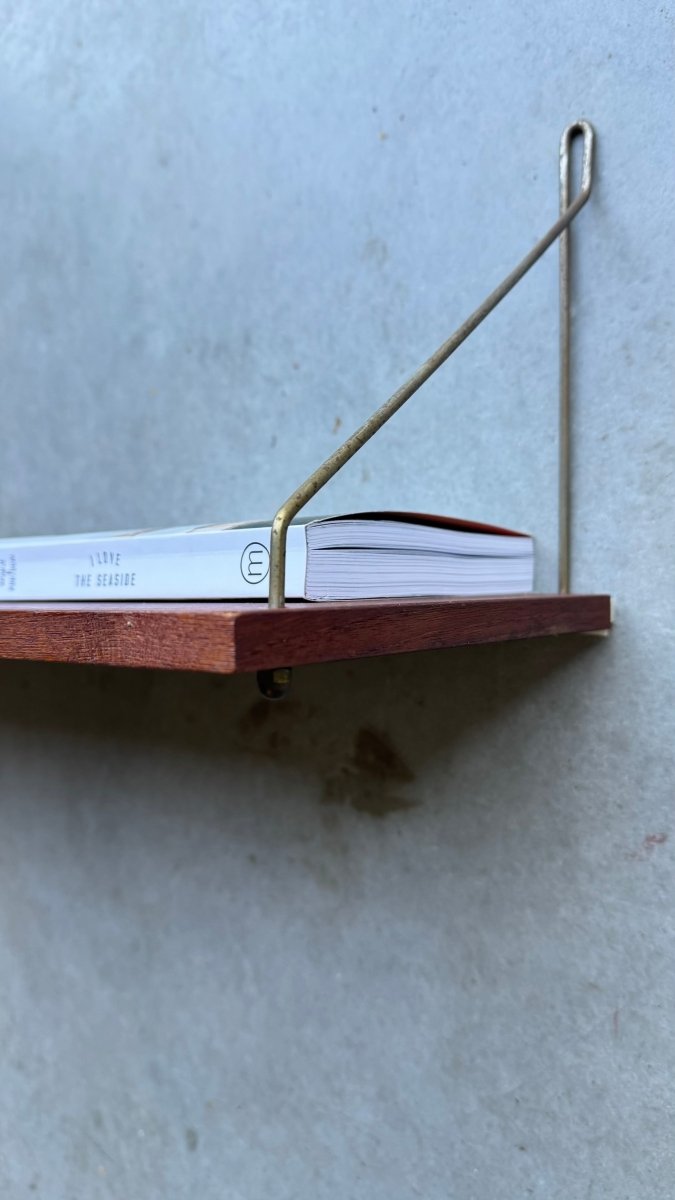 
                  
                    Vintage wandplank teak 60cm - LOUI.STORE
                  
                