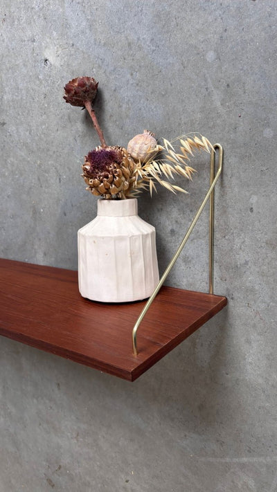 
                  
                    Vintage wandplank teak 60cm - LOUI.STORE
                  
                