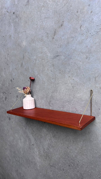 
                  
                    Vintage wandplank teak 70cm - LOUI.STORE
                  
                