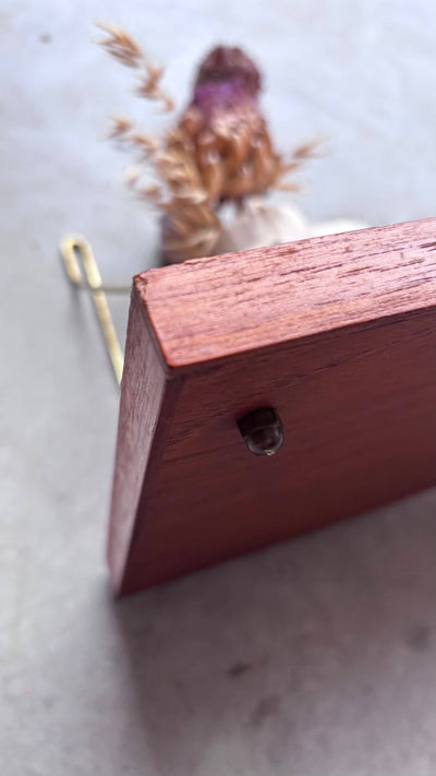 
                  
                    Vintage wandplank teak 70cm - LOUI.STORE
                  
                