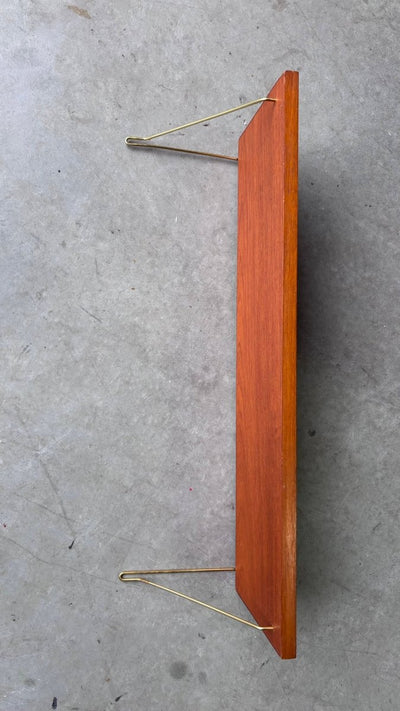 
                  
                    Vintage wandplank teak 70cm - LOUI.STORE
                  
                