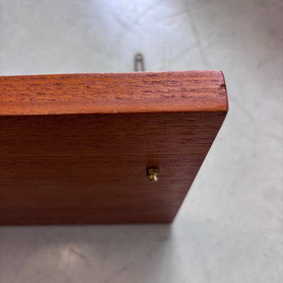 
                  
                    Vintage wandplank teak 80cm - LOUI.STORE
                  
                