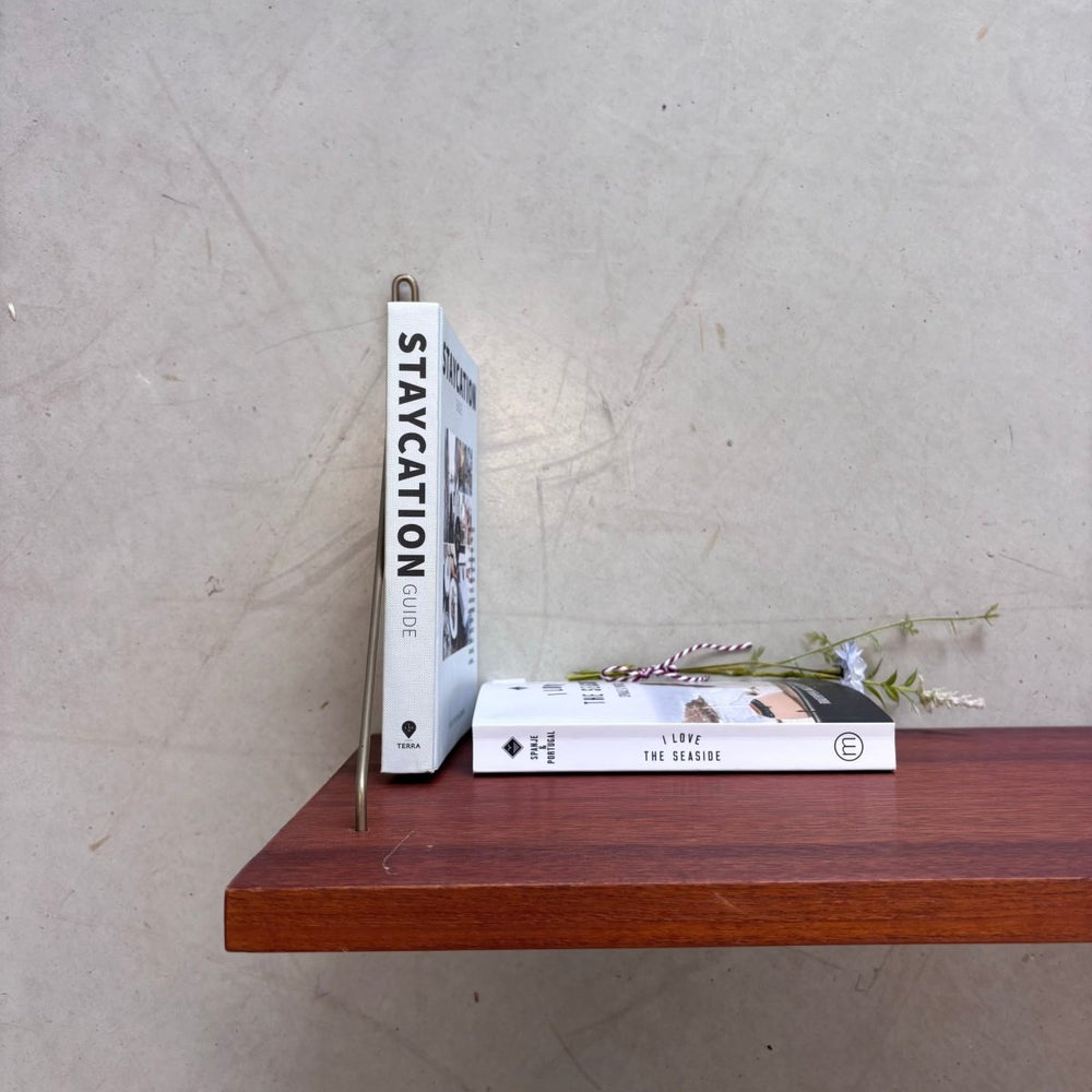 
                  
                    Vintage wandplank teak 80cm - LOUI.STORE
                  
                